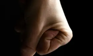 Kary za pobicie w Polsce: Od grzywny po 10 lat więzienia. Co wpływa na wyrok?