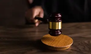 Zatarcie skazania: Odzyskaj niekaralność! Terminy i wniosek do KRK