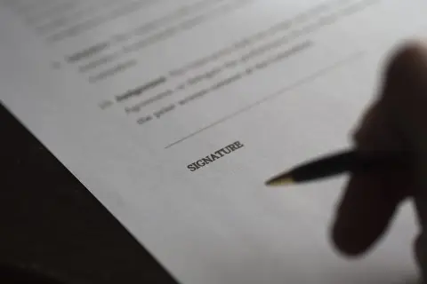 Akt notarialny a własność: Czy to to samo? Rozwiewam wątpliwości!