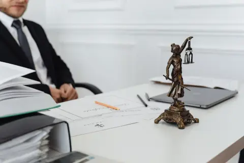 Jak unieważnić testament notarialny? Klucz do sukcesu
