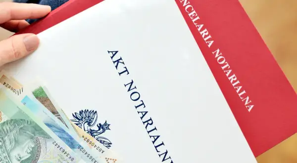 Notariusz a US: Kiedy akty notarialne trafiają do skarbówki?