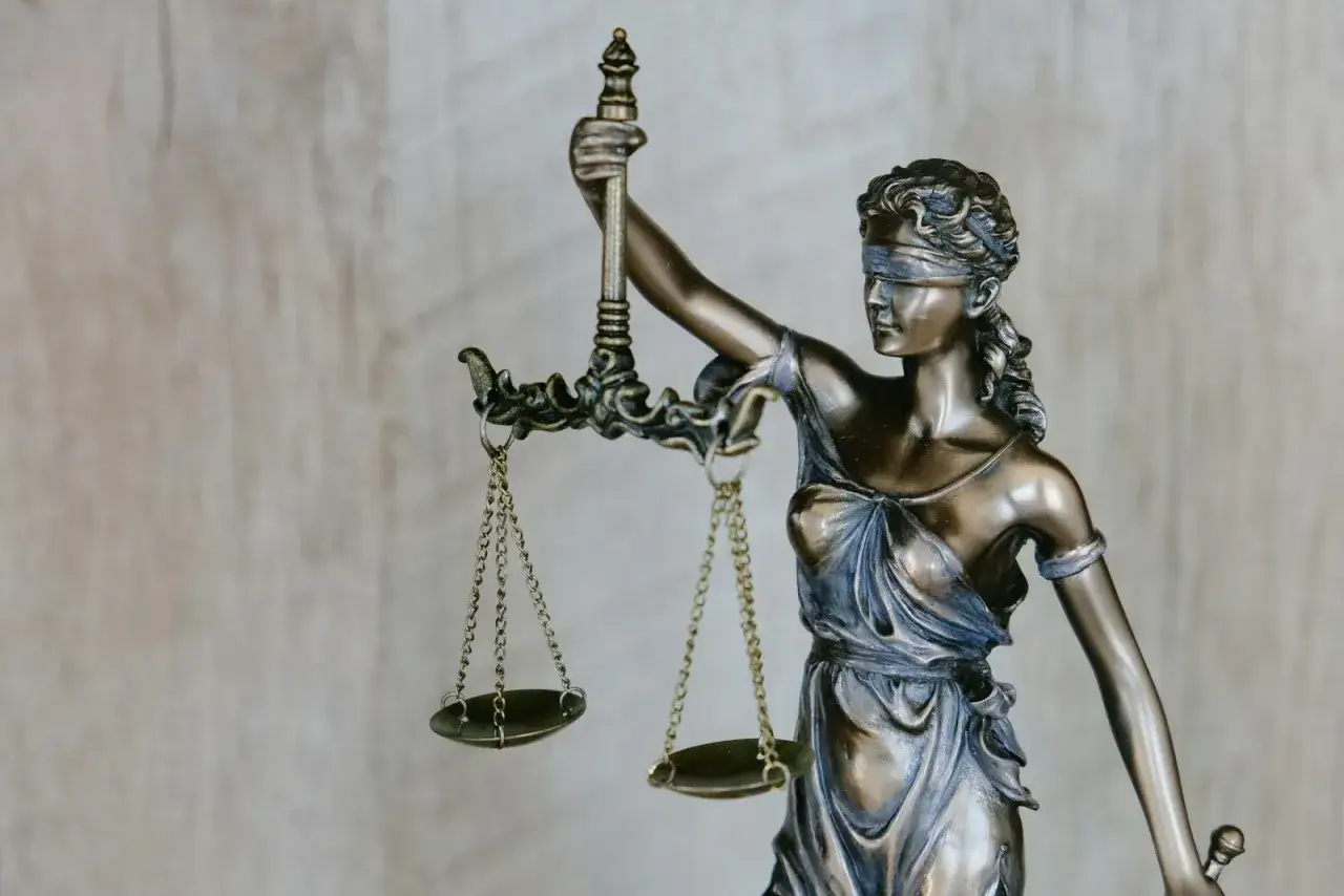 Sąd rodzinny symbol sprawiedliwości
