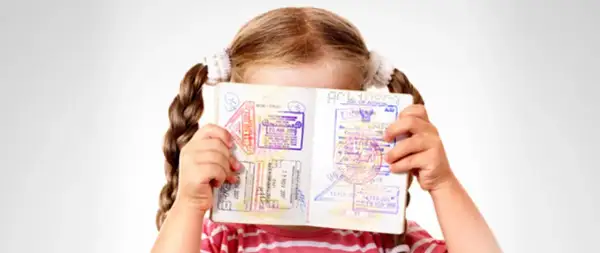 Ile kosztuje zgoda na paszport u notariusza? Uniknij zbędnych opłat!